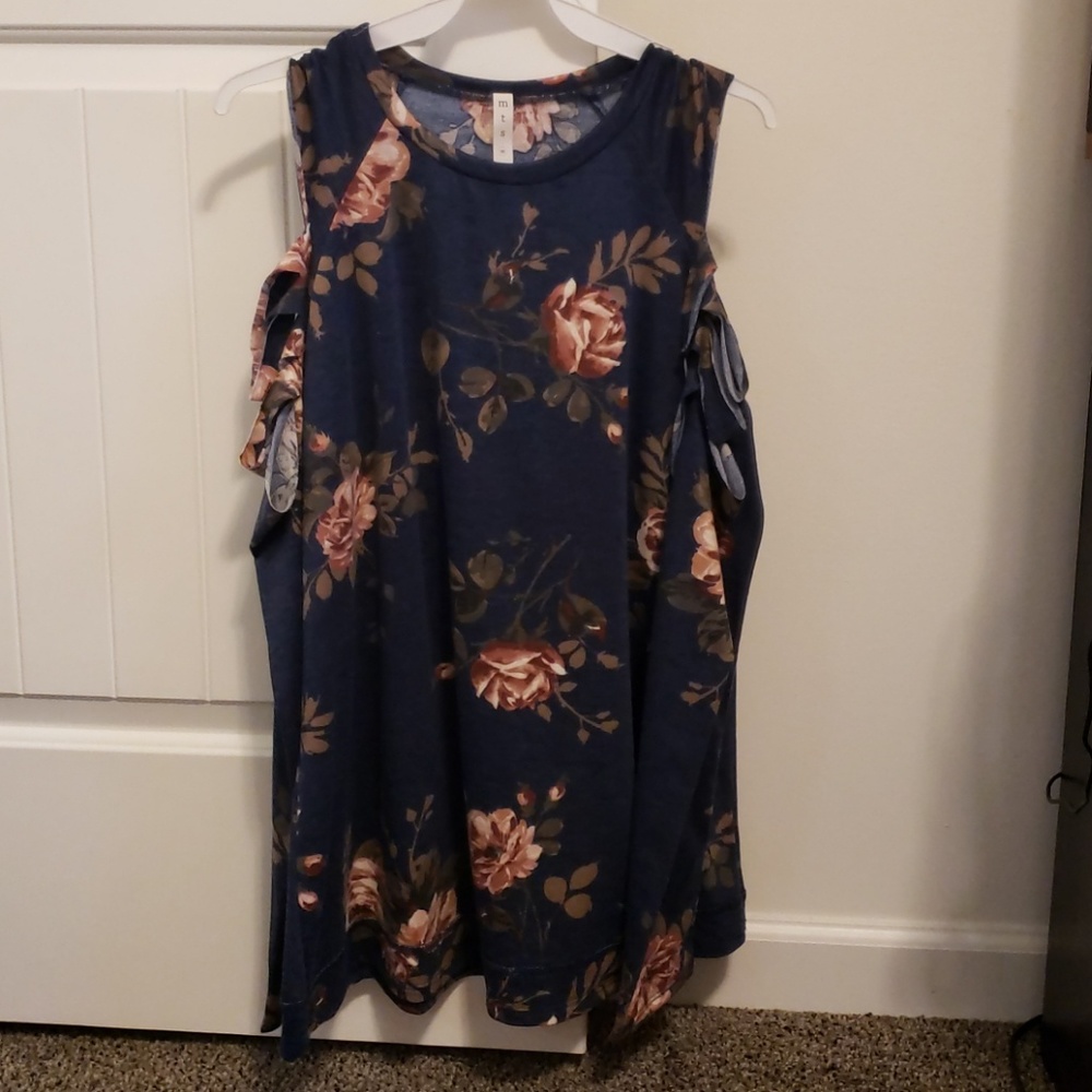 Strike Out Floral Top
